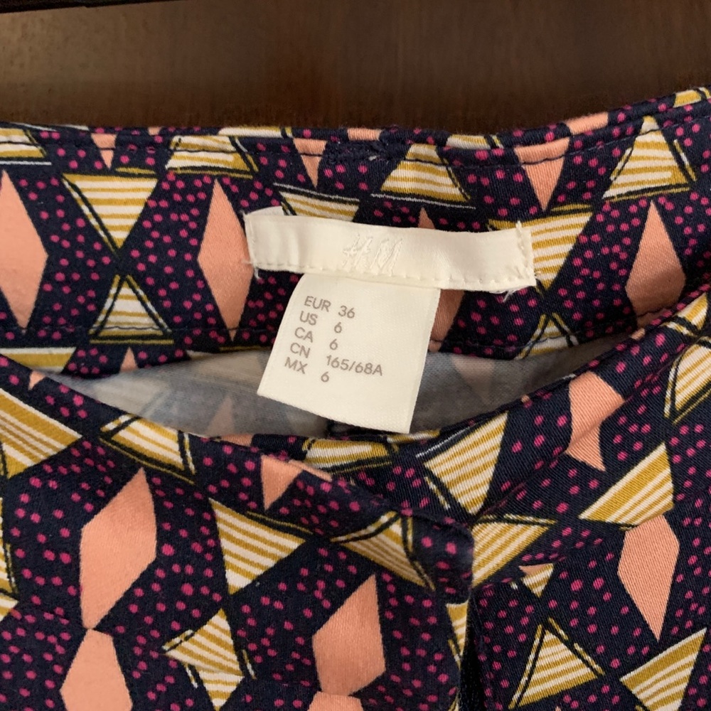 Pattern H&M shorts - Picture 2 of 2